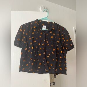 Vans Black flowery women's cropped button-up top